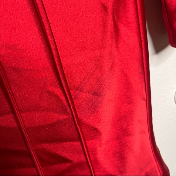 Gianni Bini Raini Satin Tie Red Dress Size 8 Long Sleeve A-Line Sexy Deep V - Picture 11 of 11